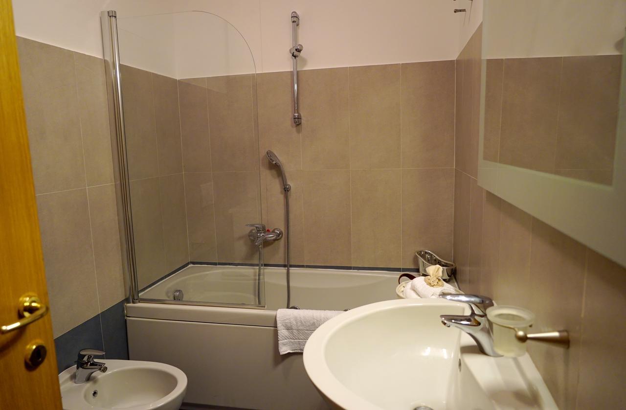 Duomo Apartment มิลาน ภายนอก รูปภาพ