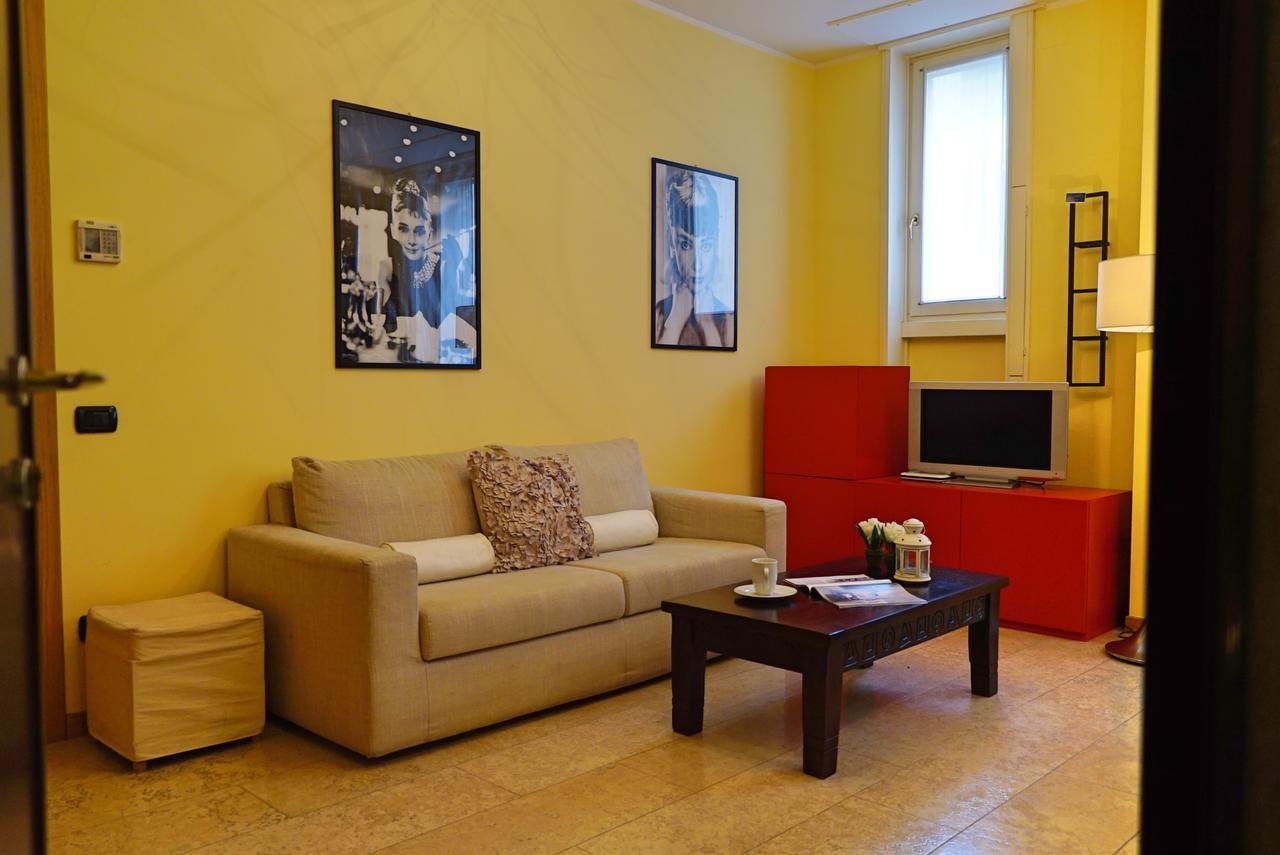 Duomo Apartment มิลาน ภายนอก รูปภาพ